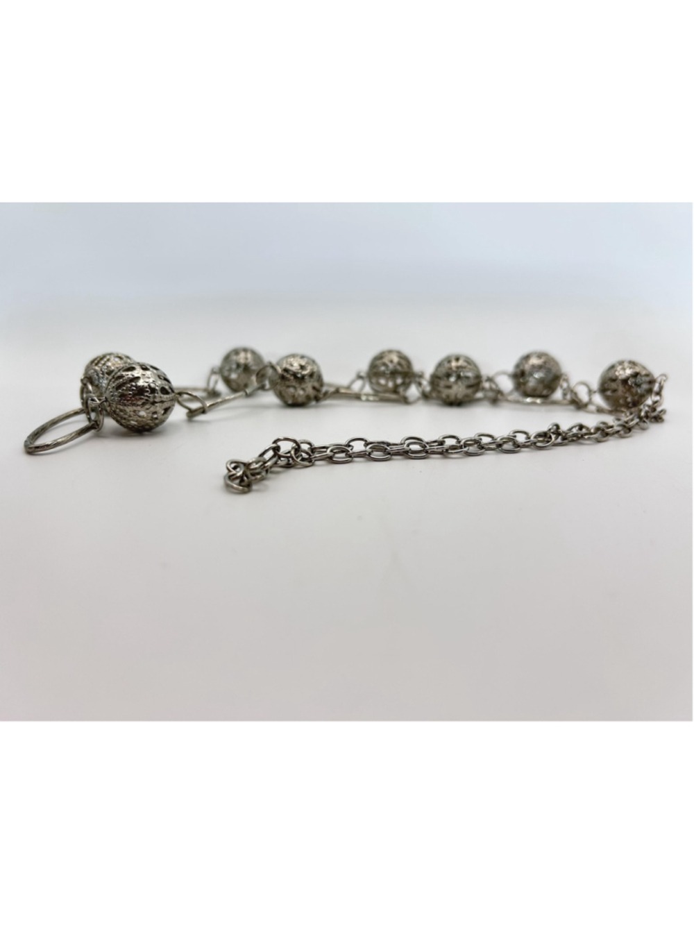 Necklace Silver Tone Filigree Ball Bead Oval Link Chain Statement Beaded - Picture 7 of 9